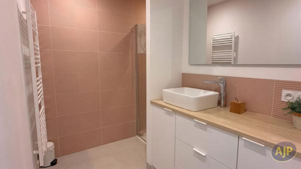Maison à vendre Angers - 6 pièces, 210m² avec 4 chambre(s) à 799 990€ - AJP Immobilier Angers