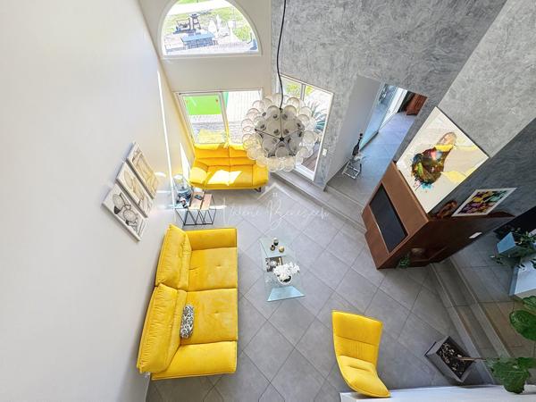 Vabres-l'Abbaye (12400) Villa T6 sur 5200m2 terrain avec piscine