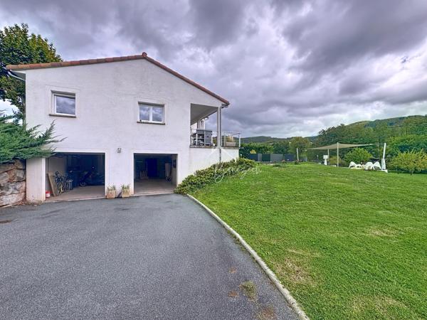 Vabres-l'Abbaye (12400) Villa T6 sur 5200m2 terrain avec piscine