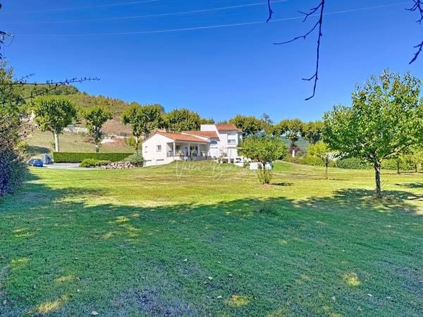 Vabres-l'Abbaye (12400) Villa T6 sur 5200m2 terrain avec piscine