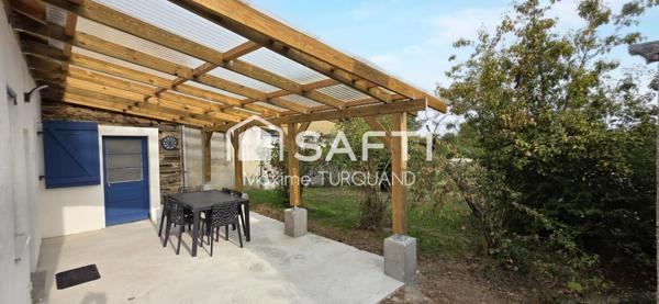 Longère rénovée, 126m², 4 chambres, atelier, 1670m² de terrain.