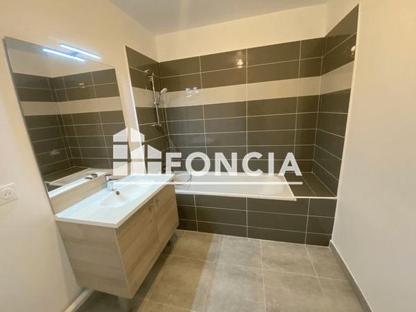 Location Appartement 3 pièces 63.67 m² - RUE NICOLAS APPERT Marseille 13013