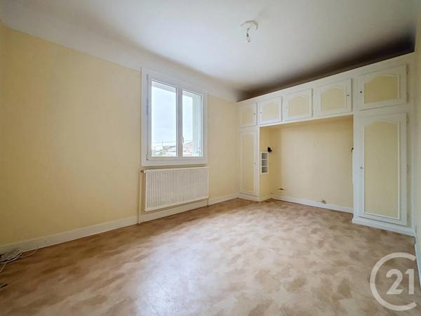 Maison à vendre  6 pièces - 120 m 2   ST POURCAIN SUR SIOULE  - 03