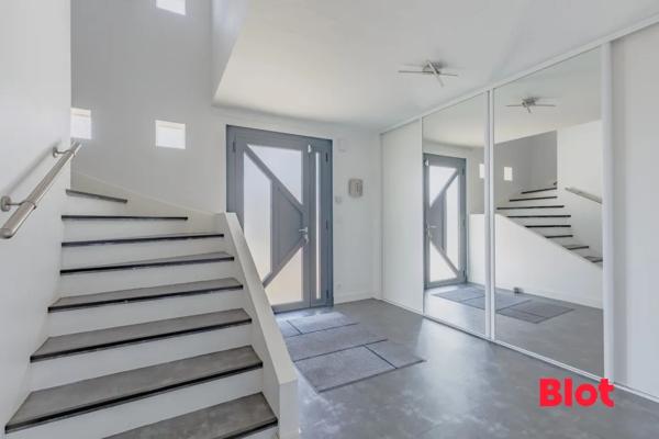 Maison 5 pièce(s)