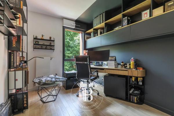 Rueil-Malmaison, Appartement 3 Chambres -  102 m² à vendre