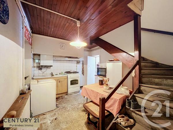 Maison à vendre  4 pièces - 184,60 m 2   MIRAMONT DE COMMINGES  - 31
