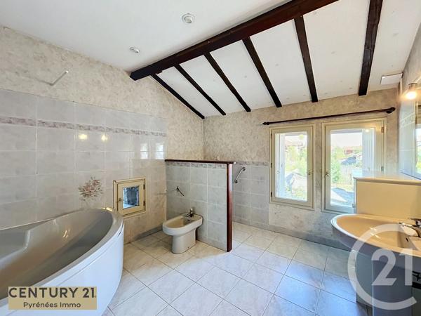 Maison à vendre  4 pièces - 184,60 m 2   MIRAMONT DE COMMINGES  - 31