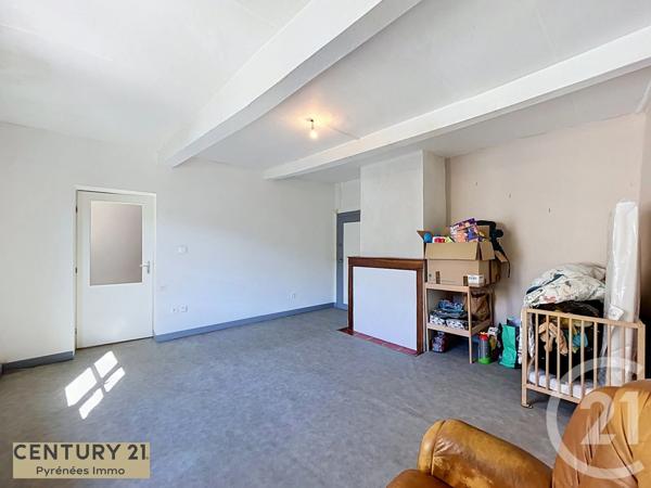 Maison à vendre  4 pièces - 184,60 m 2   MIRAMONT DE COMMINGES  - 31