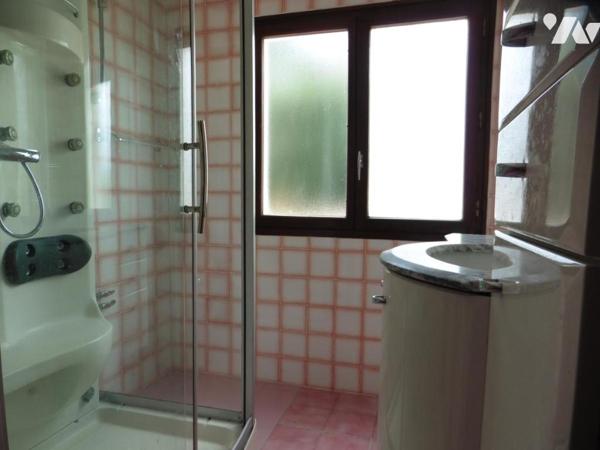 LA CHAPELLE GLAIN, maison individuelle de plain-pied, garage et terrain de 6323 m²