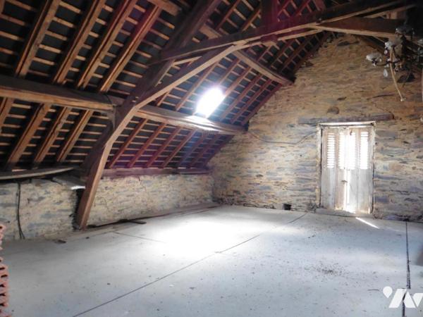 LA CHAPELLE GLAIN, maison individuelle de plain-pied, garage et terrain de 6323 m²