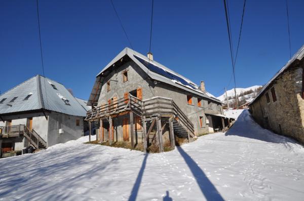 Dpt Alpes de Haute Provence (04), à vendre ALLOS Authentique Maison en pierres 350 m² Belle Vue Montagnes