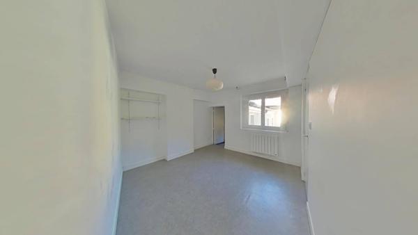 Appartement 1 pièce                                        - 42000 Saint-Étienne Réf : 12370