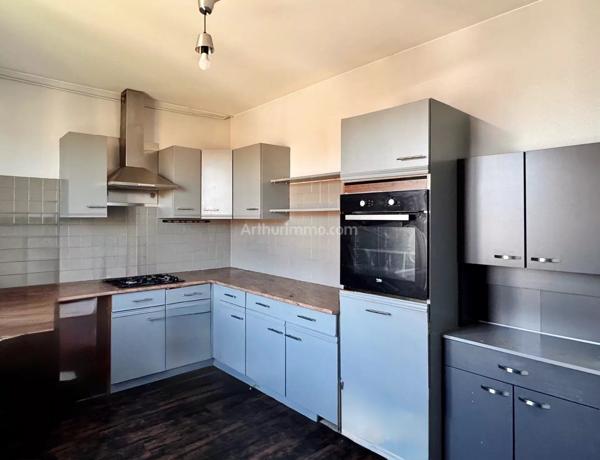 Vente                                                      Appartement
                        
                     5 pièces                      114 m2                     à Colmar