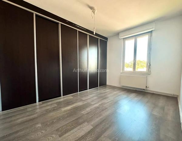 Vente                                                      Appartement
                        
                     5 pièces                      114 m2                     à Colmar