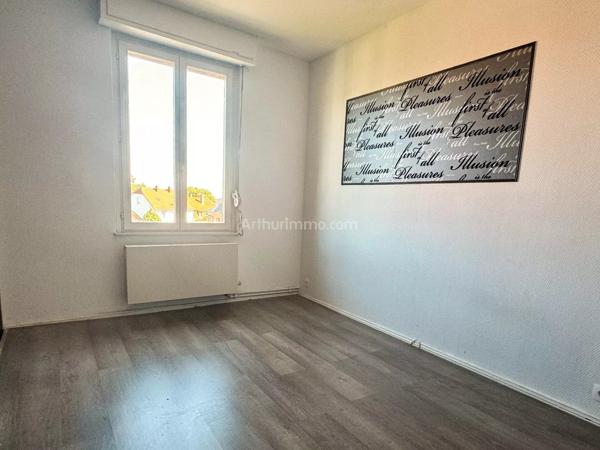 Vente                                                      Appartement
                        
                     5 pièces                      114 m2                     à Colmar