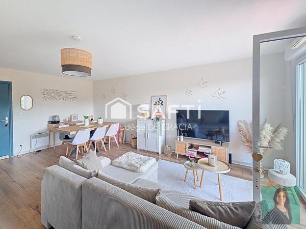 Superb appartement T2 rénovée avec balcon  et place de parking