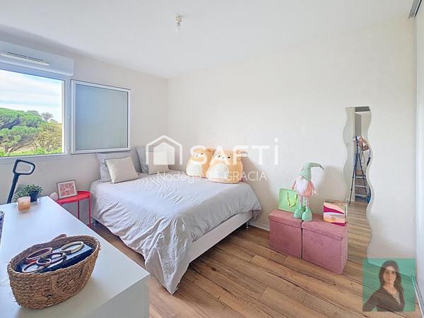 Superb appartement T2 rénovée avec balcon  et place de parking