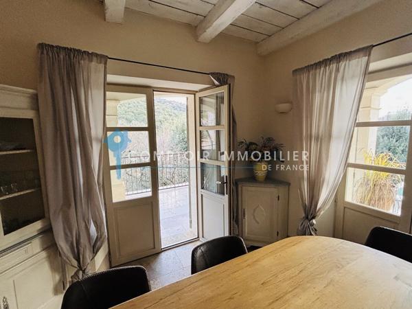 Mas 7 pièce(s) 4 chambre(s) 224 m²