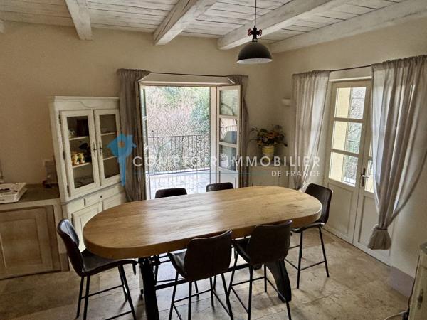 Mas 7 pièce(s) 4 chambre(s) 224 m²