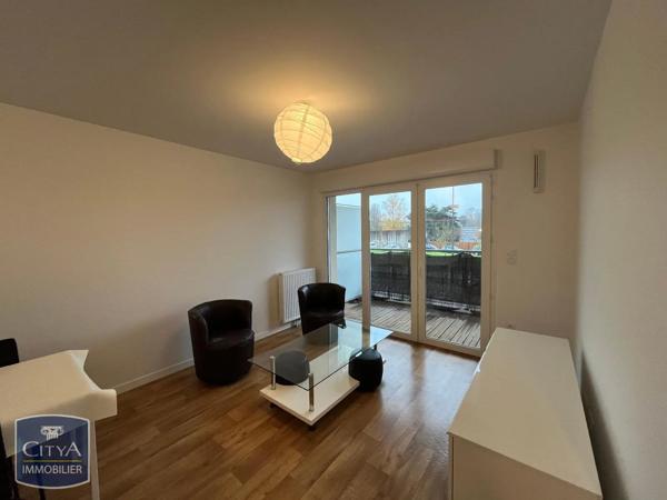 Appartement à louer 2 pièces 39.35m² Tours (37100)