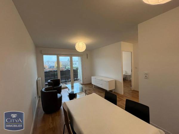 Appartement à louer 2 pièces 39.35m² Tours (37100)
