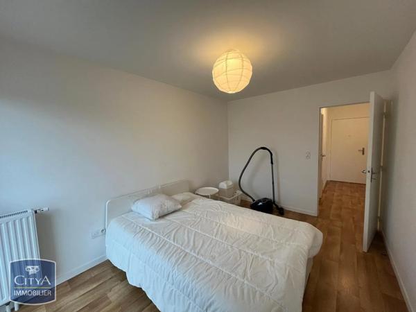 Appartement à louer 2 pièces 39.35m² Tours (37100)