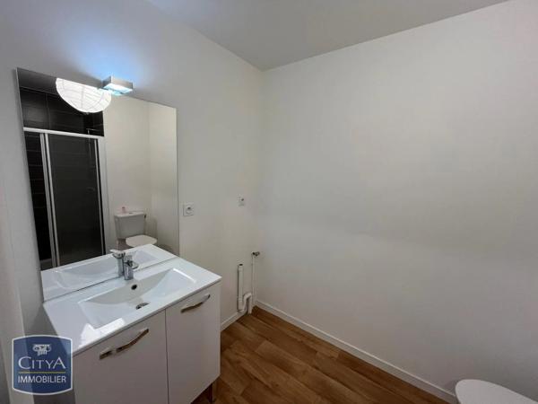 Appartement à louer 2 pièces 39.35m² Tours (37100)