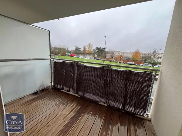 Appartement à louer 2 pièces 39.35m² Tours (37100)
