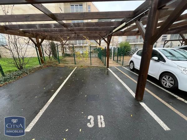 Appartement à louer 2 pièces 39.35m² Tours (37100)