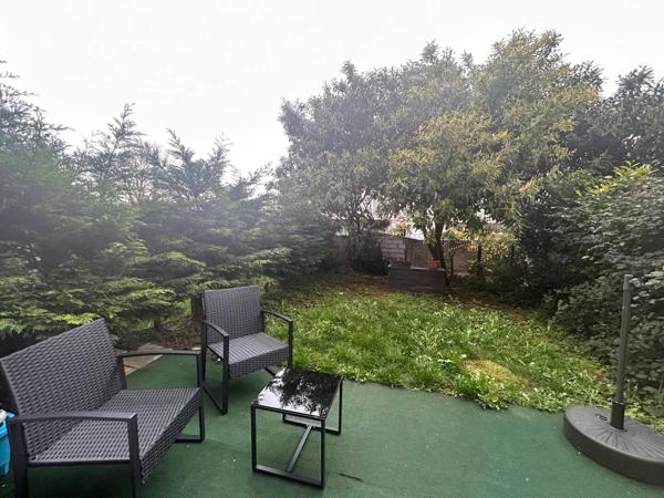Appartement 2 pièces, jardin privatif et place de parking
