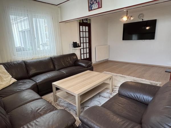 JOLIE MAISON: 4 CHAMBRES, JARDIN & GARAGE