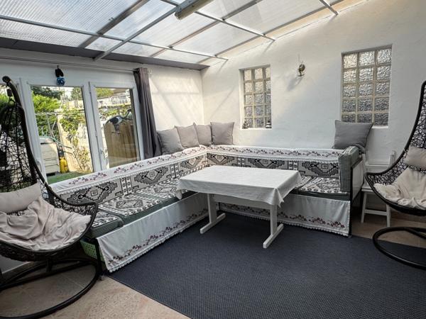 JOLIE MAISON: 4 CHAMBRES, JARDIN & GARAGE