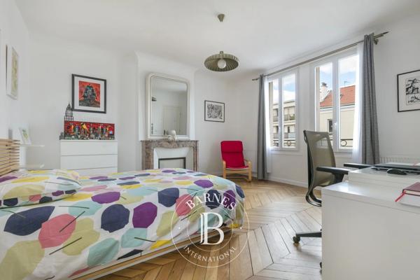 Asnières-sur-Seine, Maison 6 Chambres -  232 m² à vendre