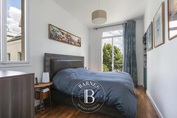 Asnières-sur-Seine, Maison 6 Chambres -  232 m² à vendre