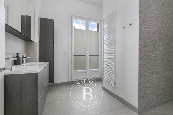 Asnières-sur-Seine, Maison 6 Chambres -  232 m² à vendre