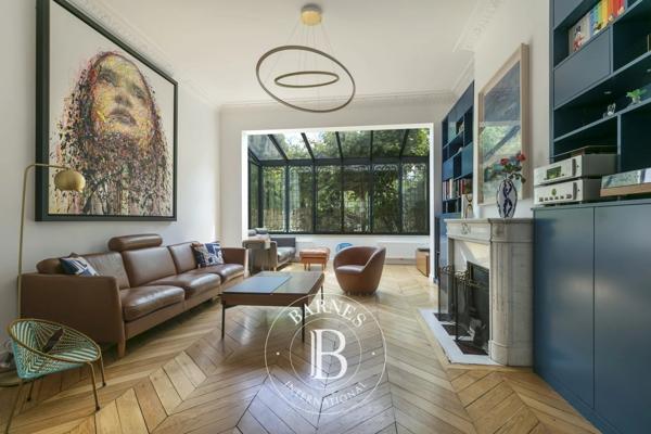 Asnières-sur-Seine, Maison 6 Chambres -  232 m² à vendre
