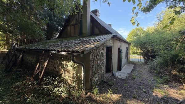 Vente / Maison à rénover à Beaumont-le-Roger (27170)