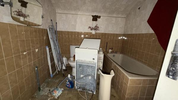Vente / Maison à rénover à Beaumont-le-Roger (27170)