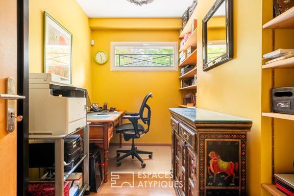 Maison d’architecte avec jardin, en lisière de forêt