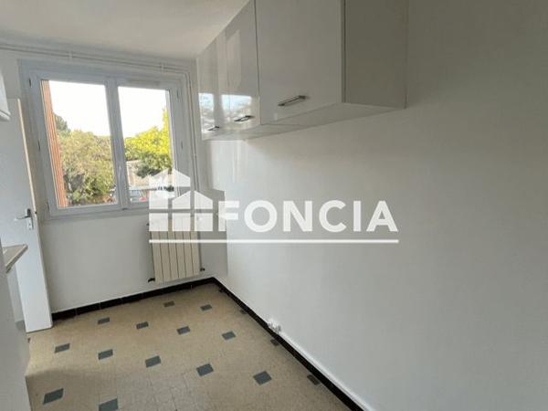 Location Appartement 3 pièces 52.6 m² - AVENUE HENRI MAURIAT Aix En Provence 13100