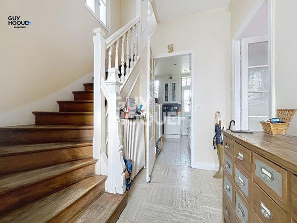 5 min Gare Ermont-Eaubonne : Maison 6 pièces 159 m2 - 4/5 chambres + bureaux + studio et salle de sport