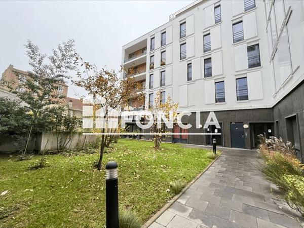 Location Studio meublé 9.05 m² - 10-18 RUE PAUL BERT Bagnolet 93170