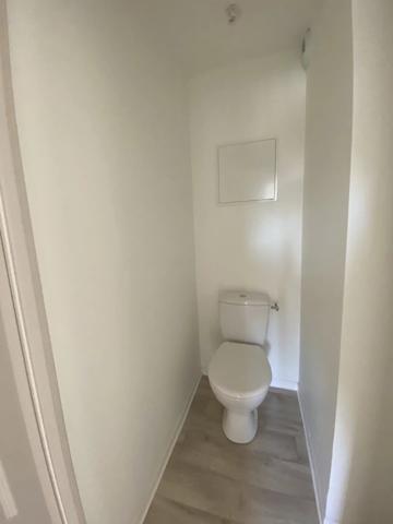 Location                                                      Appartement
                        
                     3 pièces                      67 m2                     à Saint-Quentin
