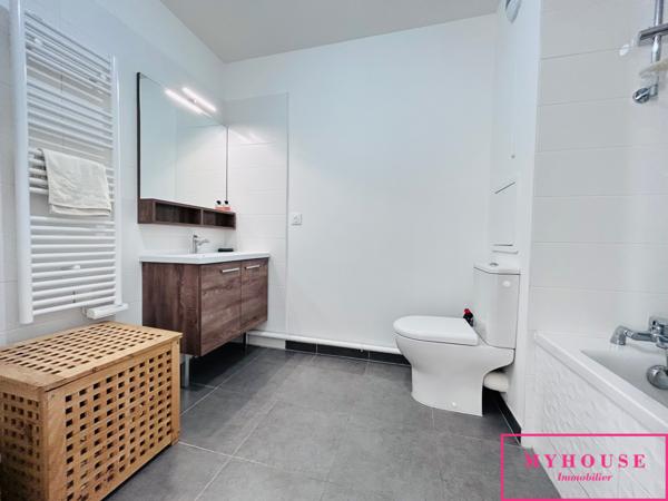 Maison
                                                                                                                                                                                                                                                                                                                        5 pièce(s)                                                                                                                                                                                                          4 chambre(s)                                                                                                                                                                                                          112.45  m²
