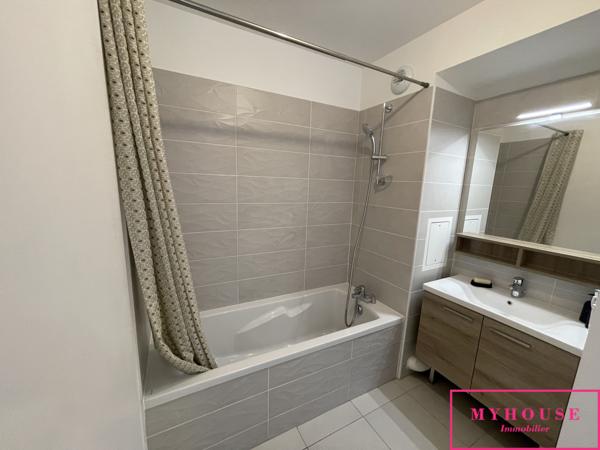 Maison
                                                                                                                                                                                                                                                                                                                        5 pièce(s)                                                                                                                                                                                                          4 chambre(s)                                                                                                                                                                                                          112.45  m²