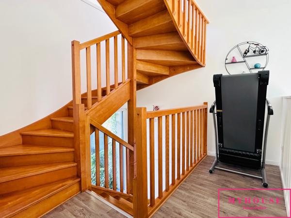 Maison
                                                                                                                                                                                                                                                                                                                        5 pièce(s)                                                                                                                                                                                                          4 chambre(s)                                                                                                                                                                                                          112.45  m²