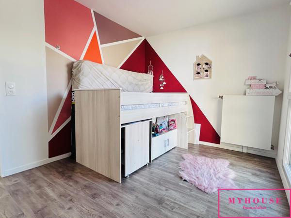Maison
                                                                                                                                                                                                                                                                                                                        5 pièce(s)                                                                                                                                                                                                          4 chambre(s)                                                                                                                                                                                                          112.45  m²