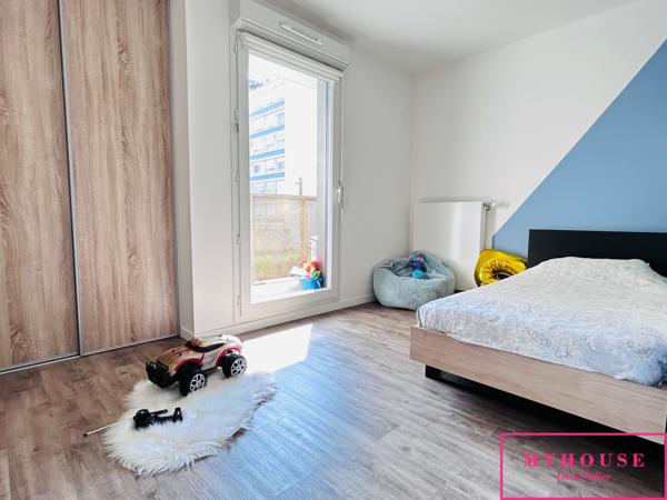 Maison
                                                                                                                                                                                                                                                                                                                        5 pièce(s)                                                                                                                                                                                                          4 chambre(s)                                                                                                                                                                                                          112.45  m²