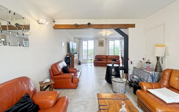 Maison à vendre    3 pièces • 98 m2 Lisle