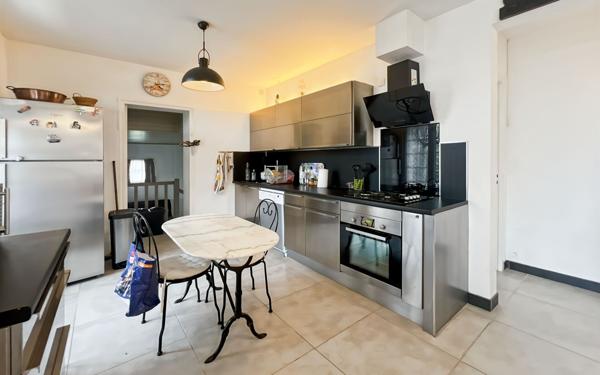 Maison à vendre    3 pièces • 98 m2 Lisle